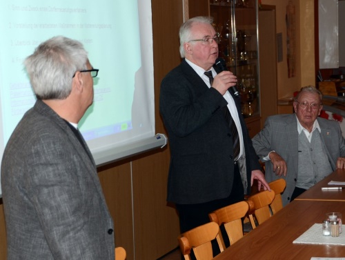 Informationsveranstaltung zur Dorferneuerung: Hans Hiebl, Heinz Enghuber, Alfons Borgsmüller